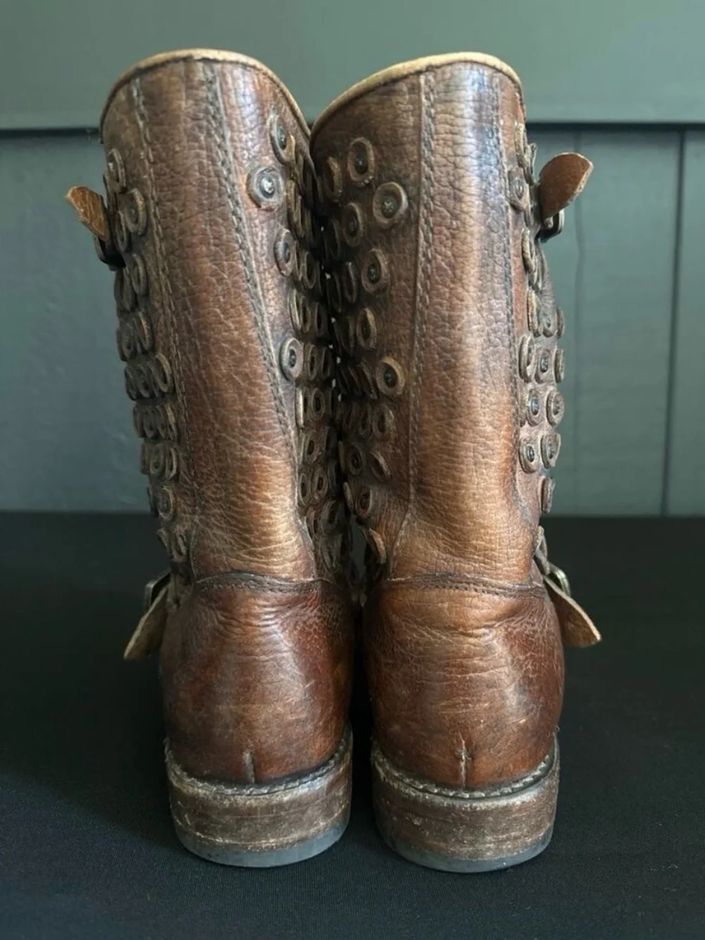 Frye Jenna Disc Short Studded Distressed Brown Leather Boots Size 6.5 B